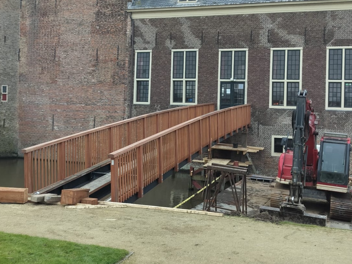 collage (15) Vervanging vluchtbrug Slot Asssemburg